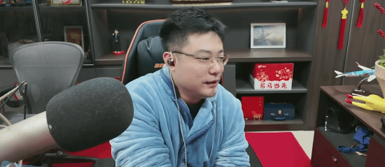 大司马自曝压力大!入不敷出 被喷得顶不住