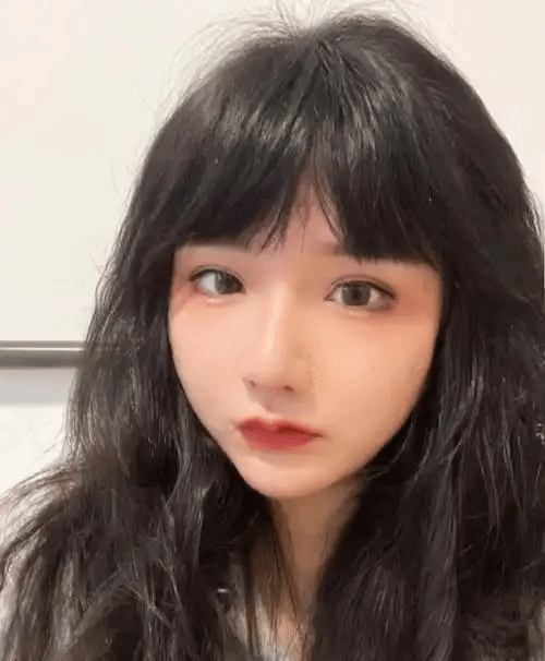 小虞姬为"高价陪玩没人点"言论致歉:口无遮拦我的锅