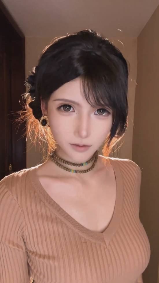 抖音第一蒂法素颜曝光！网友：老天爷赏饭吃