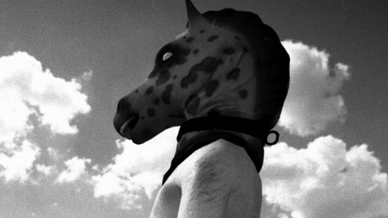 为何上架被Steam/Epic双封杀的《Horses》游戏?GOG高管:为了创作自由!