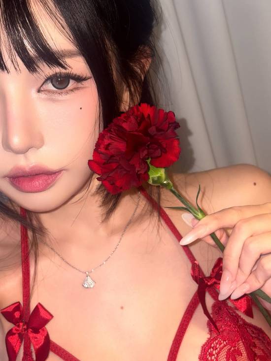 这样的圣诞女友你顶得住吗?韩版完蛋美女晒新图